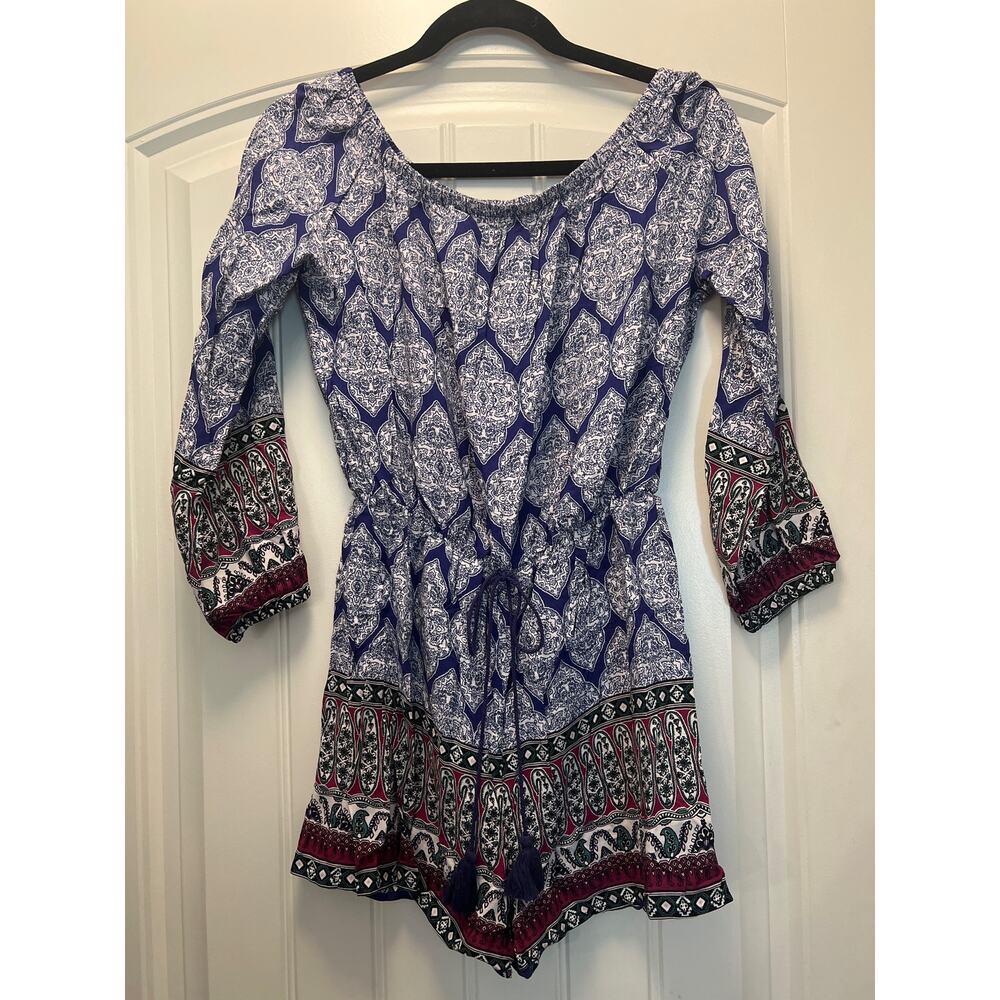Aqua Women’s Long Sleeve Tie Waist‎ Paisley Off Shoulder Romper Sz XS Blue White